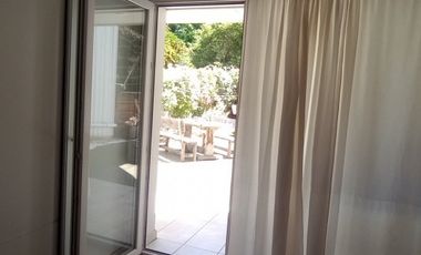 Planta baja con jardin urbana