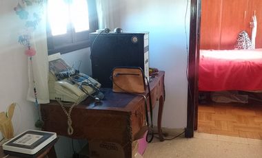 >GRAN REBAJA Â¡RETASADO!< Â¡ESCUCHA OFERTAS! **GRAN CHALET ESTILO MARPLATENSE CON DEPENDENCIA EN COLINAS DE PERALTA RAMOS**