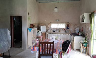 Amplio terreno con casa con estructura para ampliar, Villa Urquiza