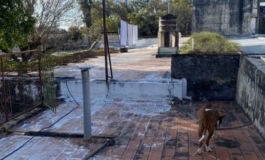 IMPORTANTE PROPIEDAD DOS CASAS CON DOS LOCALES