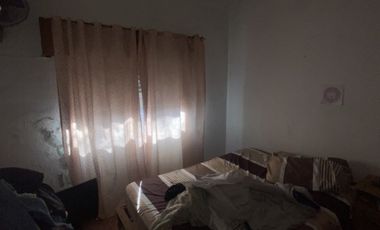 IMPORTANTE PROPIEDAD DOS CASAS CON DOS LOCALES