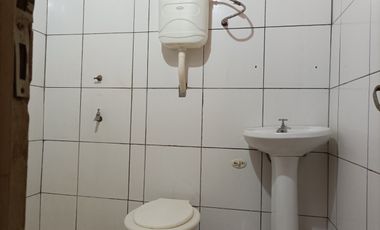 Casa en Alquiler por Av. Paraguay