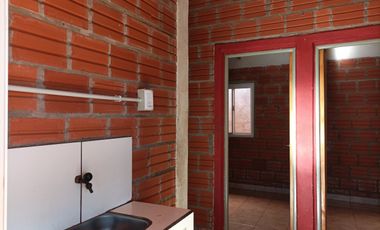 Casa en Alquiler por Av. Paraguay