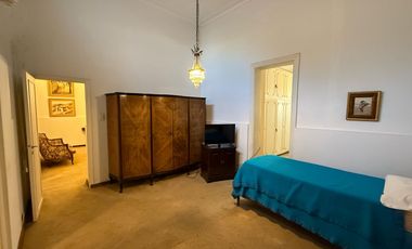 CASA PLANTA BAJA DE 2 o 3 DORMITORIOS Y PATIO