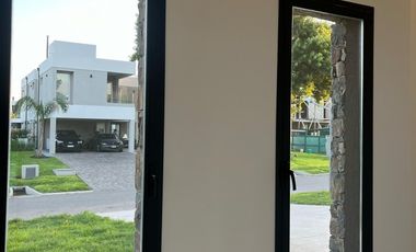 Casa a estrenar - Greenville Polo & Resort