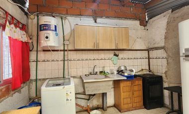 VENTA DE CASA A REFACCIONAR