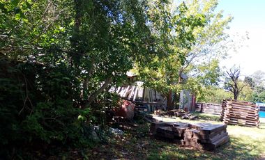 Galpon sobre amplio lote en Benavidez