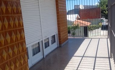 **CASA/VIVIENDA 3 AMBIENTES Â¡APTO CREDITO! EN PLANTA ALTA, EN BARRIO CERRITO**