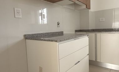 VENTA HERMOSO DPTO DE 2 DORM CON COCHERA-ZONA BOULEVARES !!!