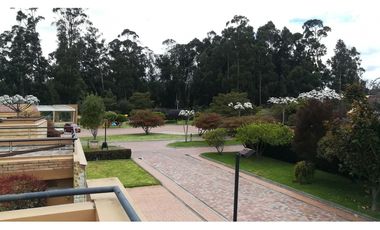 CONDOMINIO EL CARRETON, 633 m2 lote, 350 M2 construidos, AMOBLADA