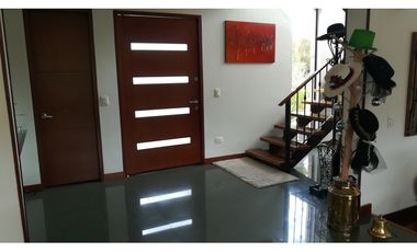 CONDOMINIO EL CARRETON, 633 m2 lote, 350 M2 construidos, AMOBLADA