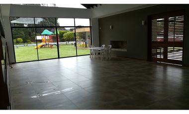 CONDOMINIO EL CARRETON, 633 m2 lote, 350 M2 construidos, AMOBLADA