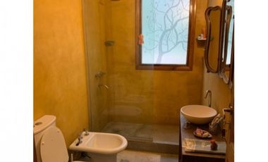 Vendo casa estilo campo en Pinamar Fragata Libertad con vista a la Isla del Golf y piscina