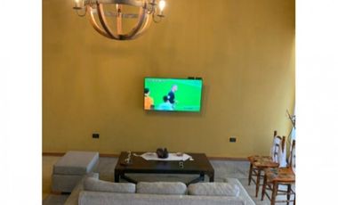 Vendo casa estilo campo en Pinamar Fragata Libertad con vista a la Isla del Golf y piscina