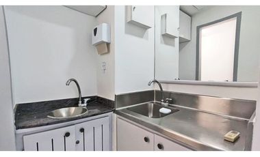 Vendo para inversionista rentando 0.62% neto consultorios El Poblado