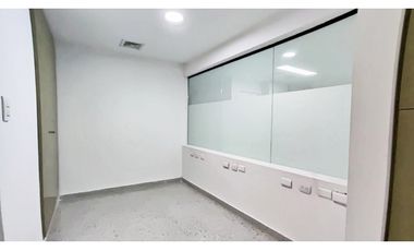 Vendo para inversionista rentando 0.62% neto consultorios El Poblado