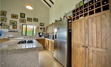 Venta Finca Independiente Increible Vista Santa Elena Medellin