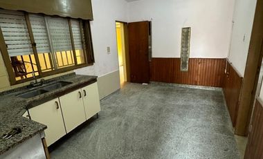 SE VENDE CASA ZONA DON BOSCO Y SUD AMERICA