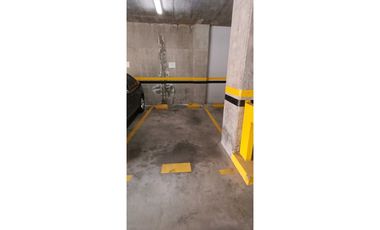 Arriendo apartaestudio con parqueadero y bodega, Chicó Norte