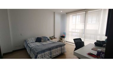 Arriendo apartaestudio con parqueadero y bodega, Chicó Norte