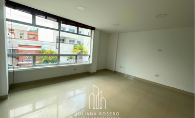 VENTA DE CONSULTORIO ESQUINERO - CENTRO DE ESPECIALISTAS CIUDAD BLANCA