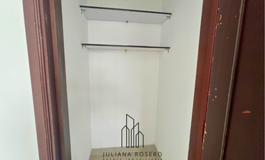 VENTA DE CONSULTORIO ESQUINERO - CENTRO DE ESPECIALISTAS CIUDAD BLANCA