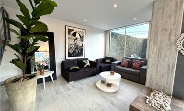 Chía Moderna Casa Campestre Totalmente Remodelada en Condominio