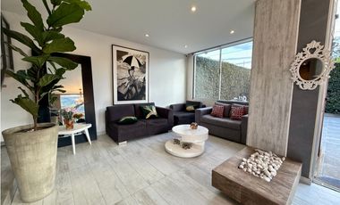 Chía Moderna Casa Campestre Totalmente Remodelada en Condominio