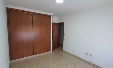 CASA 4 AMBIENTES CON PARQUE Y GARAJE EN MIRAMAR