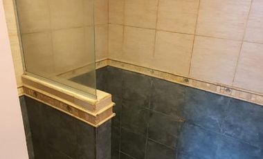 DUPLEX 3 AMBIENTES CON PARQUE Y ENTRADA PARA AUTO EN MIRAMAR. APTO CREDITO