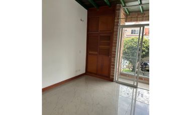 SE ARRIENDA HERMOSA CASA CAMPESTRE ITAGUI SURAMERICA