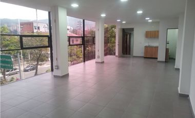 Edificio en Renta en Guayabal, sector Cristo Rey