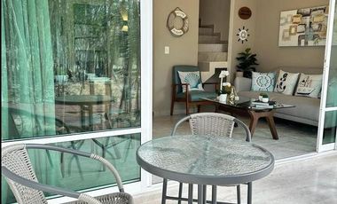 CASA DE 2 RECAMARAS EN VENTA EN PLAYA DEL CARMEN CON ALBERCA