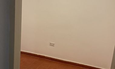 BÂ°Kennedy!  Alquiler Excelente departamento 3 dormitorios. Amplio!