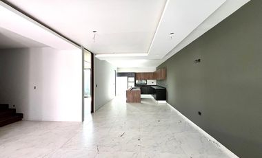 VENTA CASA EN RESIDENCIAL TAHONA AL PONIENTE DE LA CIUDAD GA