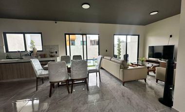 Casa en Lomas de Cortes