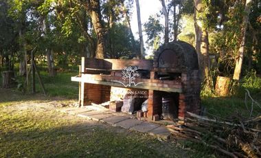 Casaquinta con potencial de crecimiento sobre la ruta 1 km. 8.8, San Jose del Rincon, Santa Fe