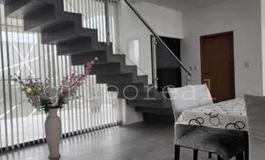 TERRALAGOS - Casa en venta Barrio Plaza con lote a espacio verde