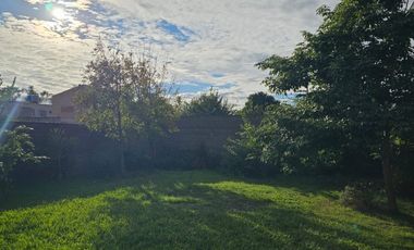 Casa en San San Benito, 3 dormitorios, espacio verde