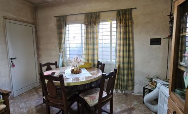 Casa en San San Benito, 3 dormitorios, espacio verde