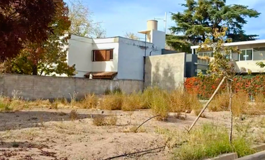 LOTE EN VENTA EN BARRIO DE JARDINES DE KARAKORUM