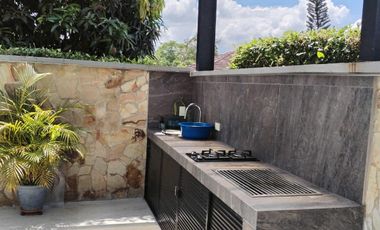 Casa en venta - Conjunto Oasis, Piedecuesta, 4 hab, 5 baños, 770m²  ml15117