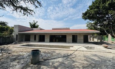 Casa en Fraccionamiento Real de Tezoyuca