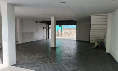 Casa en venta con tres recamaras, roof garden y alberca en Ocotlán, Tlaxcala