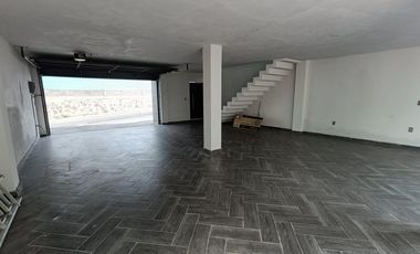 Casa en venta con tres recamaras, roof garden y alberca en Ocotlán, Tlaxcala