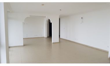 Amplio apartamento en P.H. Sol Marina / FHC