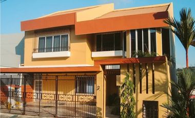 Se Vende Casa en Villa de Las Fuentes