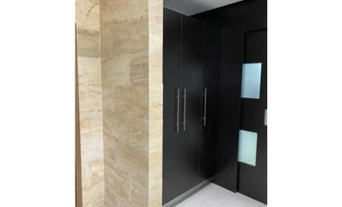 VENTA CASA REMODELADA 310MTS2 COSTA SUR