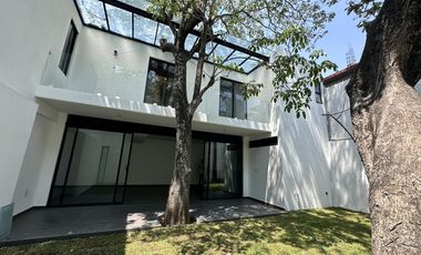 Casa en Fraccionamiento Lomas de Atzingo