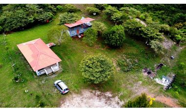 Terreno en Venta /Valle de Anton Kilómetro 73